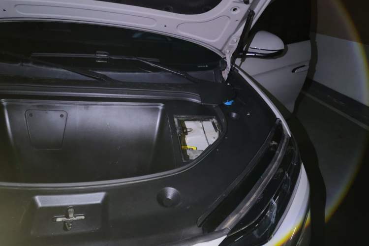 Used Denza N7 2023 Long-Range Performance Edition Engine Bay Left