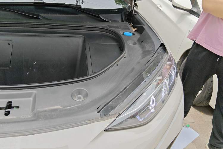 Used Denza N7 2023 with Ultra-Long Range Engine Bay Left