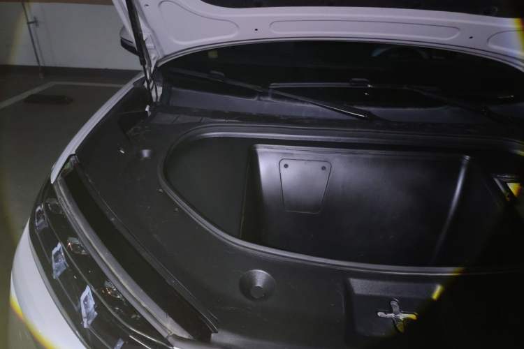 Used Denza N7 2023 Long-Range Performance Edition Engine Bay Right
