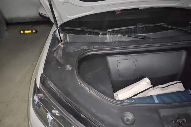 Used Denza N7 2023 with Ultra-Long Range Engine Bay Right