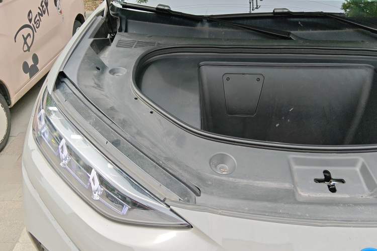 Used Denza N7 2023 with Ultra-Long Range Engine Bay Right