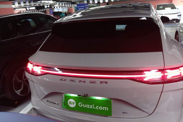 Used Denza N7 2023 with Ultra-Long Range Exterior 4