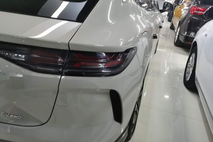 Used Denza N7 2023 Long-Range Performance Max Edition Exterior 6