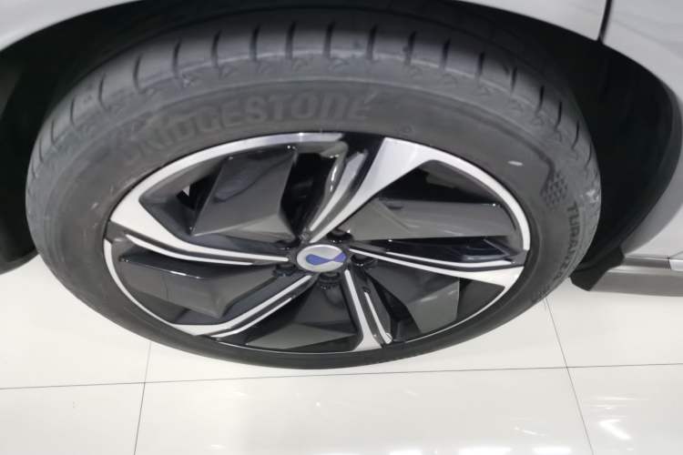 Used Denza N7 2023 Long-Range Performance Max Edition Exterior 8