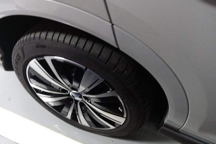 Used Denza N7 2023 with Ultra-Long Range Exterior 8