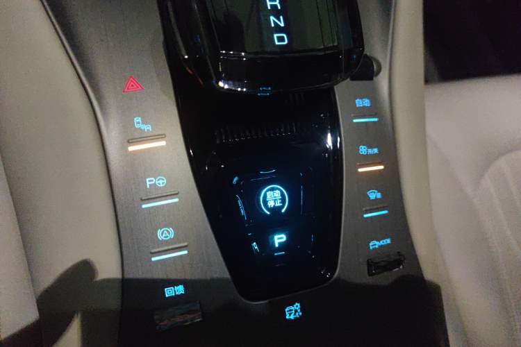 Used Denza N7 2023 with Ultra-Long Range Gear Lever