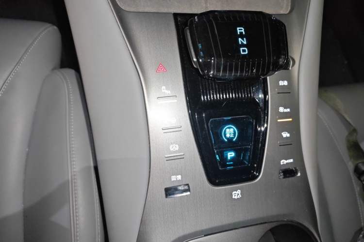 Used Denza N7 2023 with Ultra-Long Range Gear Lever