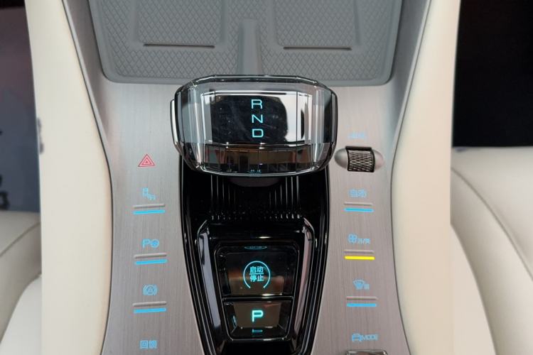 Used Denza N7 2023 with Ultra-Long Range Gear Lever