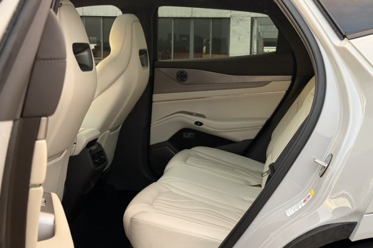 Used Denza N7 2023 with Ultra-Long Range Interior 2