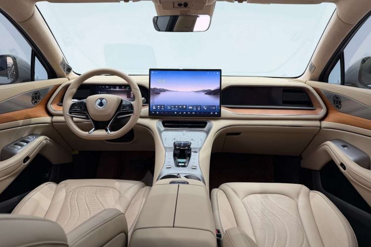 Used Denza N7 2023 Long-Range Performance Edition Interior 3