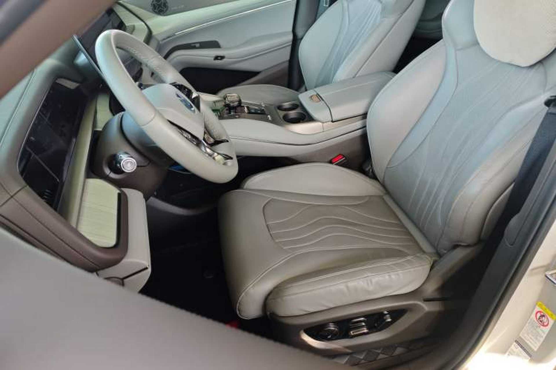 Used Denza N7 2023 Long-Range Performance Edition Left Front Seat