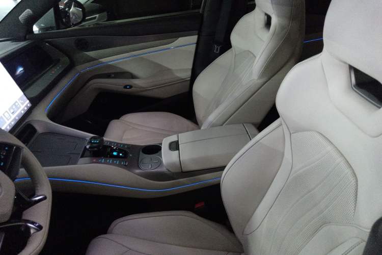 Used Denza N7 2023 with Ultra-Long Range Left Front Seat