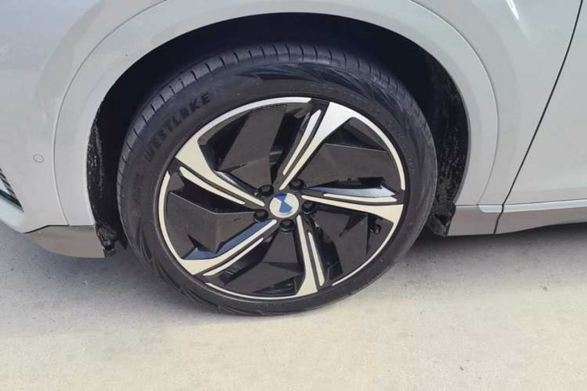 Used Denza N7 2023 Long-Range Performance Max Edition Left Front Wheel Hub