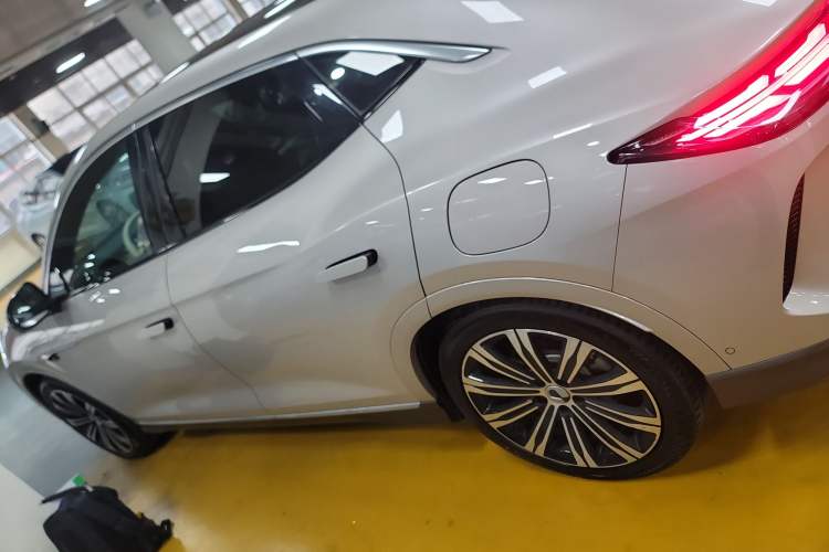Used Denza N7 2023 Long-Range Performance Max Edition Left Side