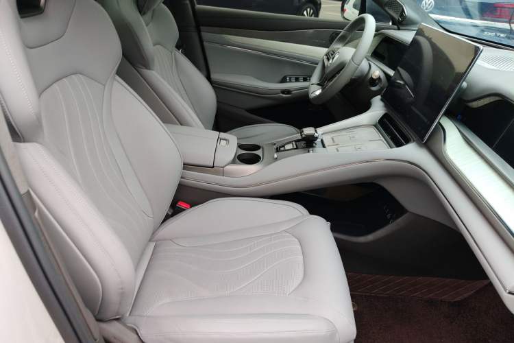 Used Denza N7 2023 Long-Range Performance Edition Right Front Seat