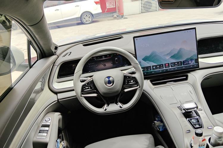Used Denza N7 2023 with Ultra-Long Range Steering Wheel