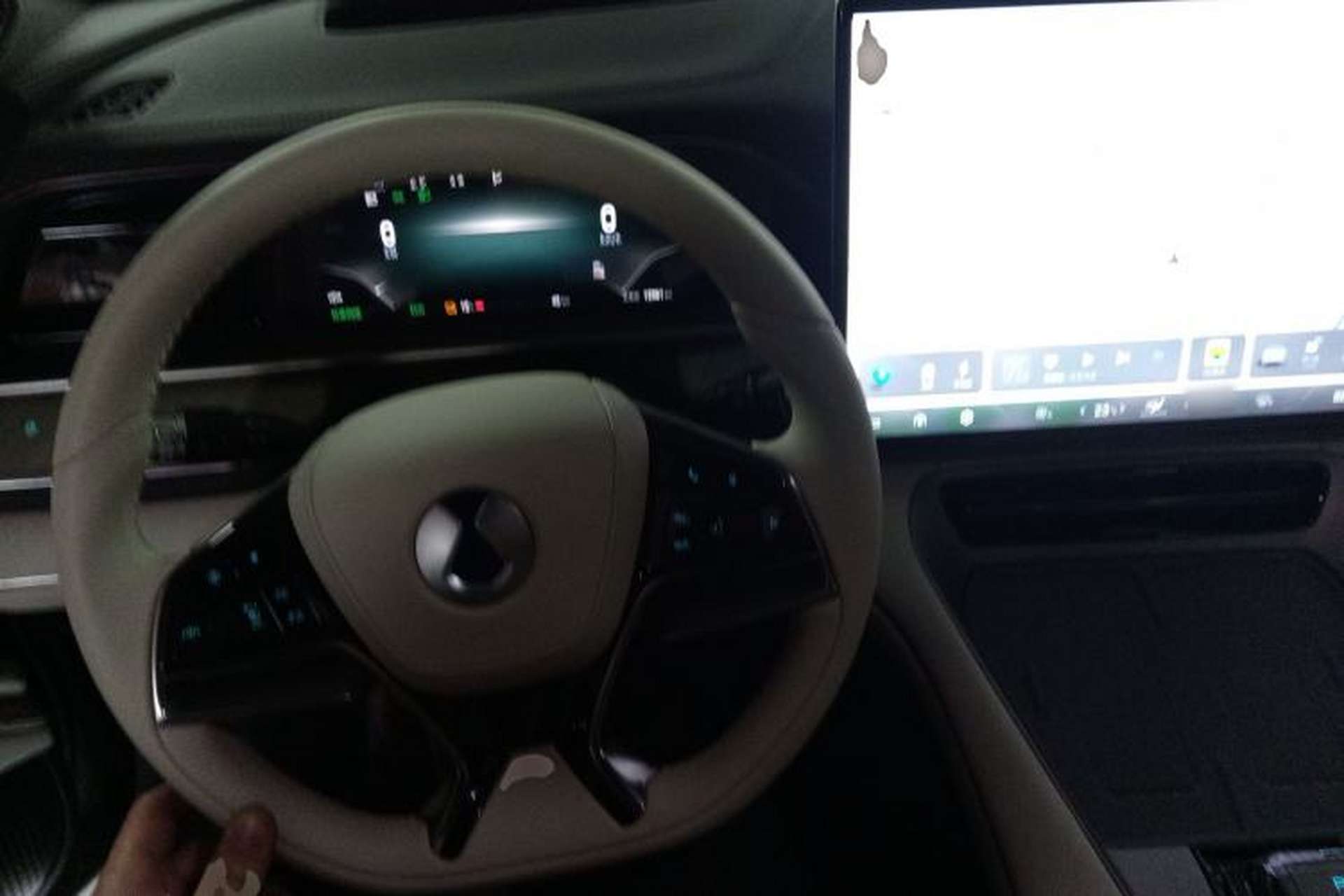 Used Denza N7 2023 with Ultra-Long Range Steering Wheel