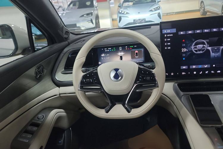 Used Denza N7 2023 Long-Range Performance Max Edition Steering Wheel