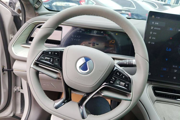 Used Denza N7 2023 Long-Range Performance Edition Steering Wheel