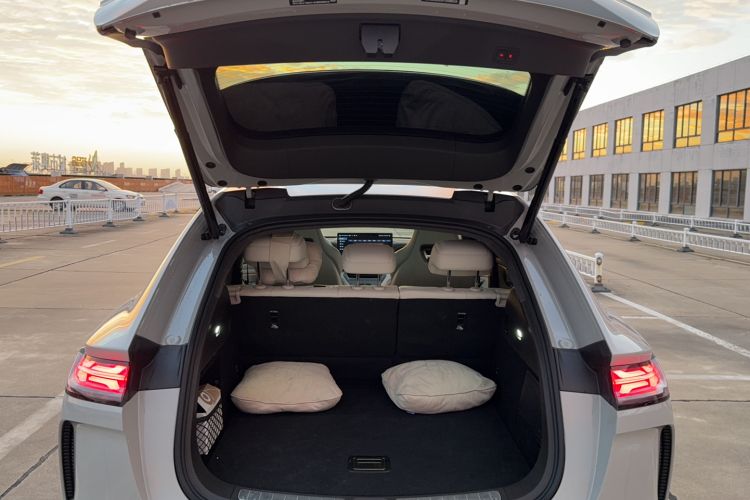 Used Denza N7 2023 with Ultra-Long Range Trunk