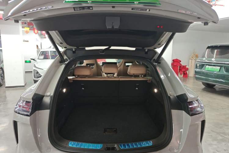 Used Denza N7 2023 Long-Range Performance Edition Trunk