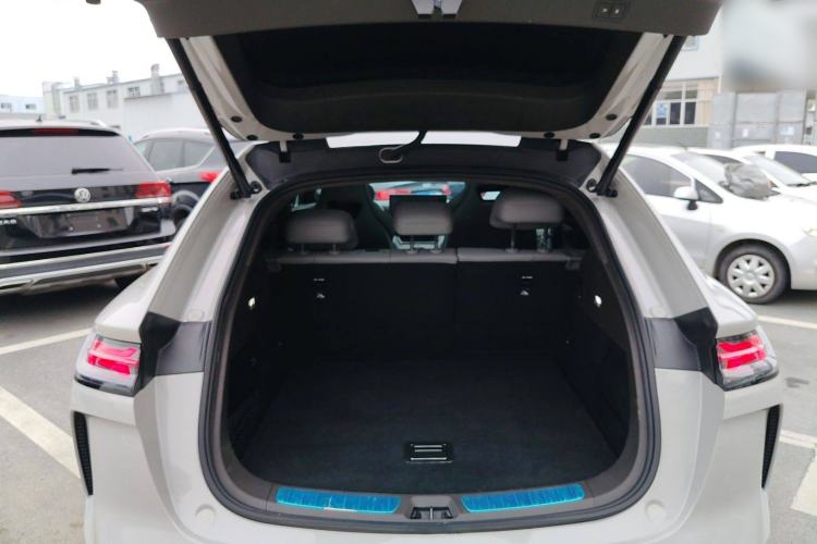 Used Denza N7 2023 Long-Range Performance Edition Trunk