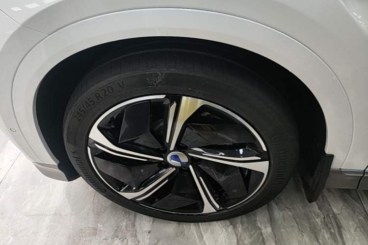Used Denza N7 2023 Long-Range Performance Edition Exterior 4