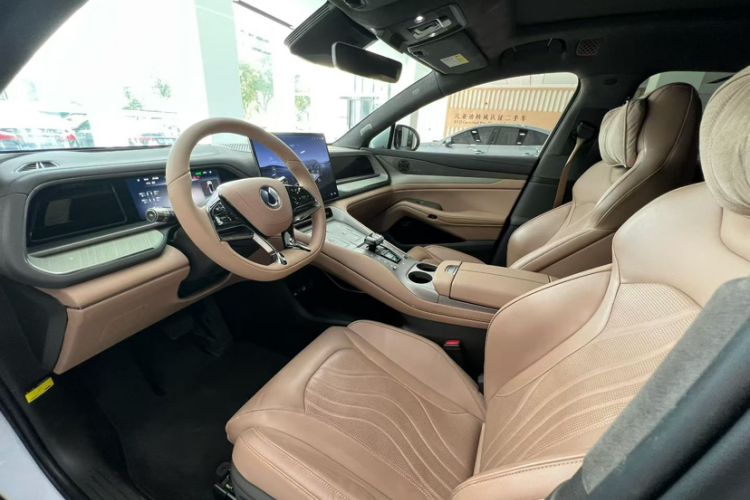 Used Denza N7 2023 Long-Range Performance Max Edition Interior 10