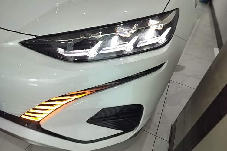 Used Denza N7 2023 Long-Range Performance Edition Left Front Headlight
