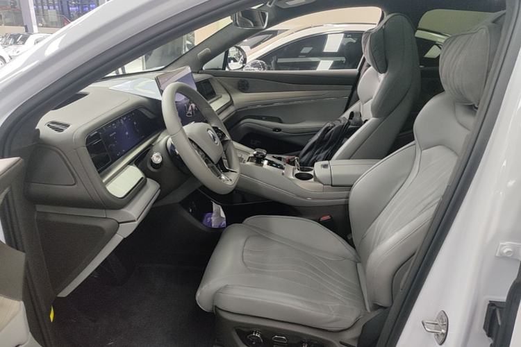 Used Denza N7 2023 Long-Range Performance Edition Left Front Seat