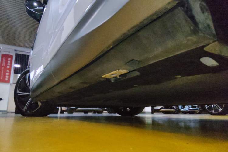 Used Denza N7 2023 Long-Range Performance Edition Left Side Sill