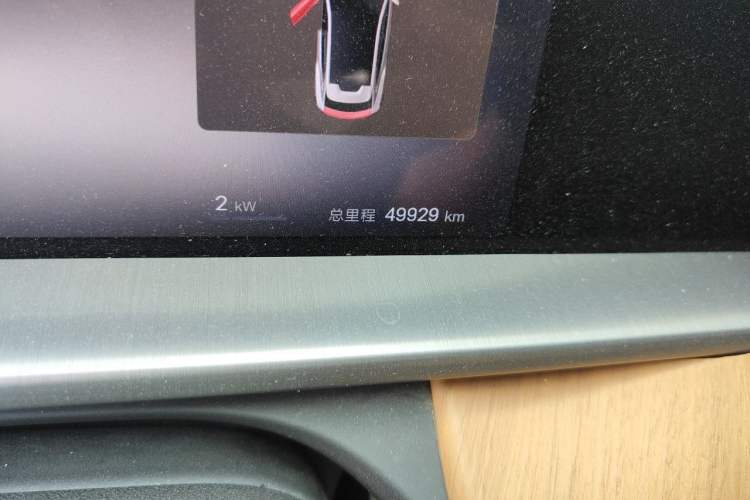 Used Denza N7 2023 Long-Range Performance Edition Odometer Close Up