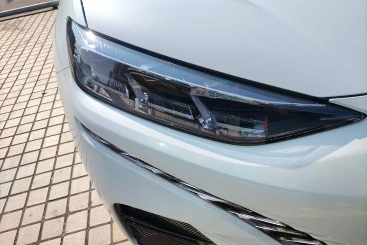 Used Denza N7 2023 Long-Range Performance Edition Right Front Headlight