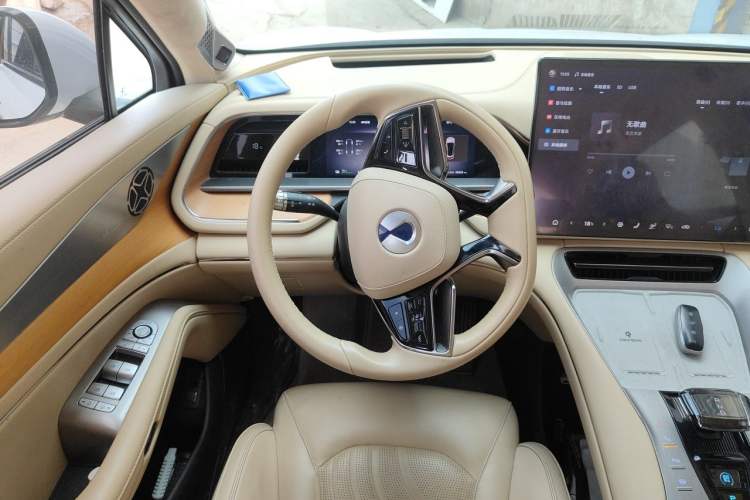 Used Denza N7 2023 Long-Range Performance Edition Steering Wheel