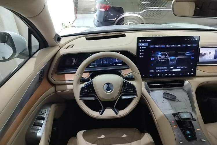 Used Denza N7 2023 Long-Range Performance Edition Steering Wheel
