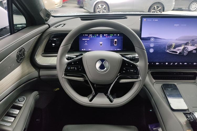 Used Denza N7 2023 Long-Range Performance Edition Steering Wheel