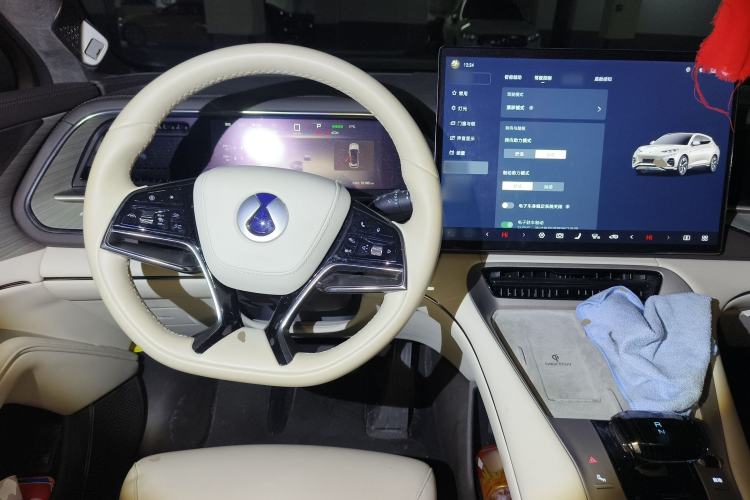 Used Denza N7 2023 Long-Range Performance Max Edition Steering Wheel
