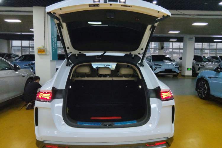 Used Denza N7 2023 Long-Range Performance Edition Trunk