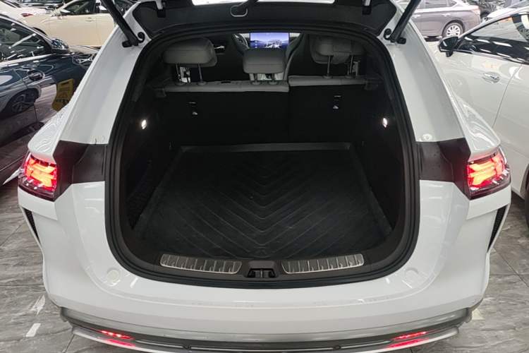 Used Denza N7 2023 Long-Range Performance Edition Trunk
