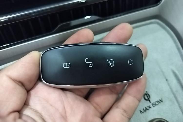 Used Denza N7 2023 Long-Range Performance Edition Vehicle Key