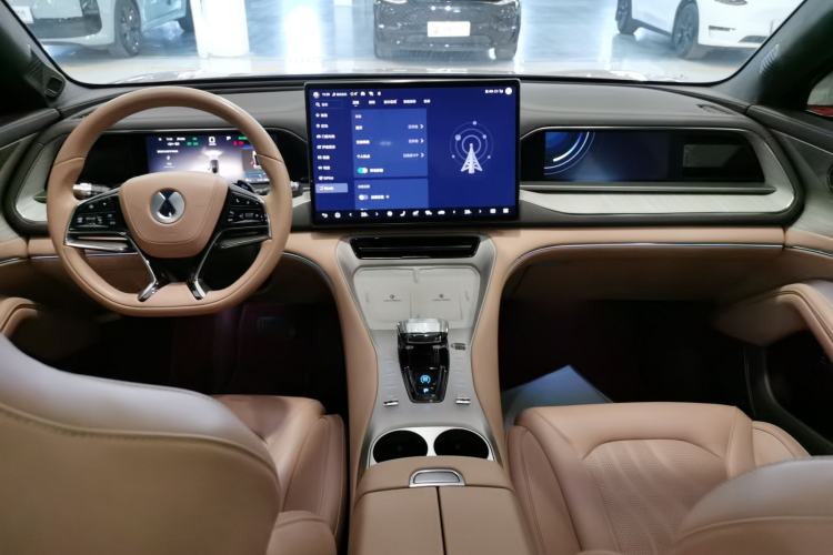 Used Denza N7 2023 with Ultra-Long Range Center Console