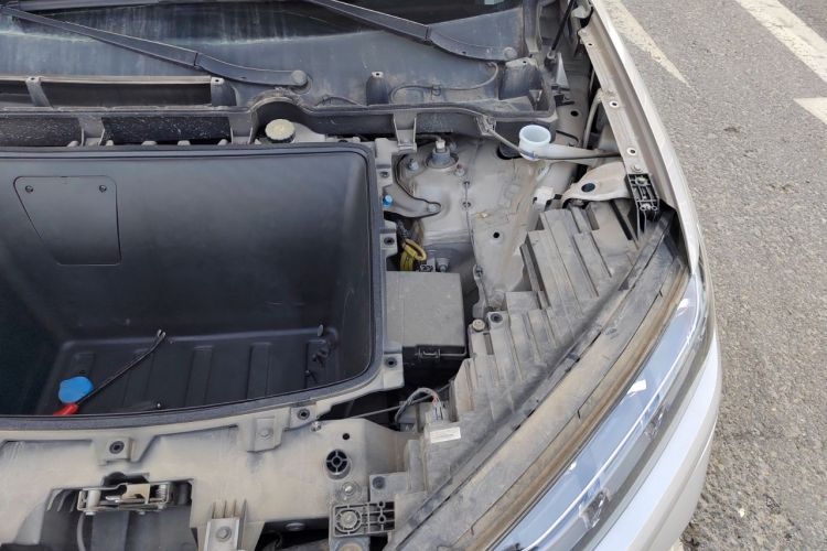 Used Denza N7 2023 Long-Range Performance Max Edition Engine Bay Left