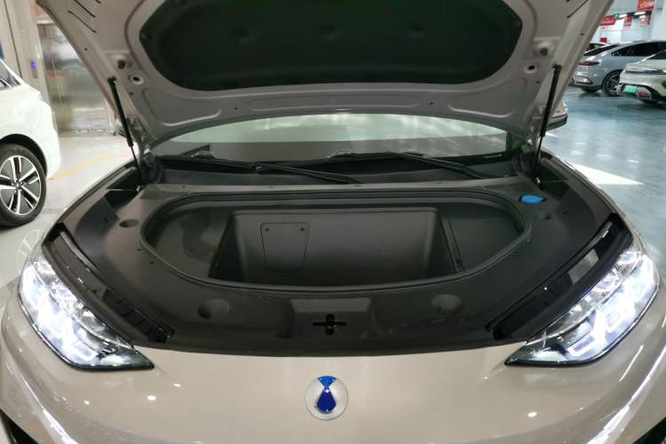 Used Denza N7 2023 with Ultra-Long Range Engine Bay