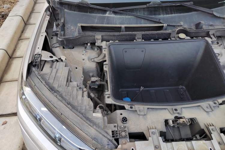 Used Denza N7 2023 Long-Range Performance Max Edition Engine Bay Right