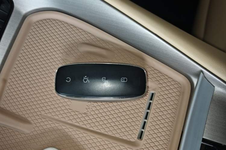 Used Denza N7 2023 Long-Range Performance Max Edition Interior 1