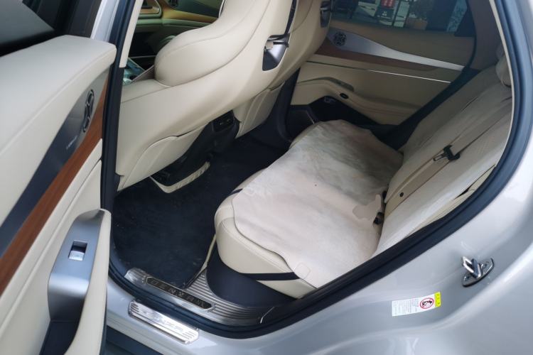 Used Denza N7 2023 with Ultra-Long Range Left Rear Seat