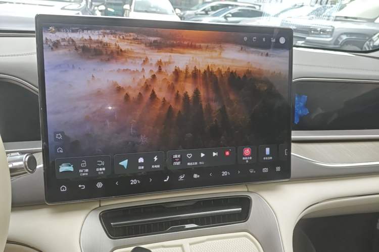 Used Denza N7 2024 630 All-Wheel Drive Intelligent Driving Max Edition Audio And AC Panel