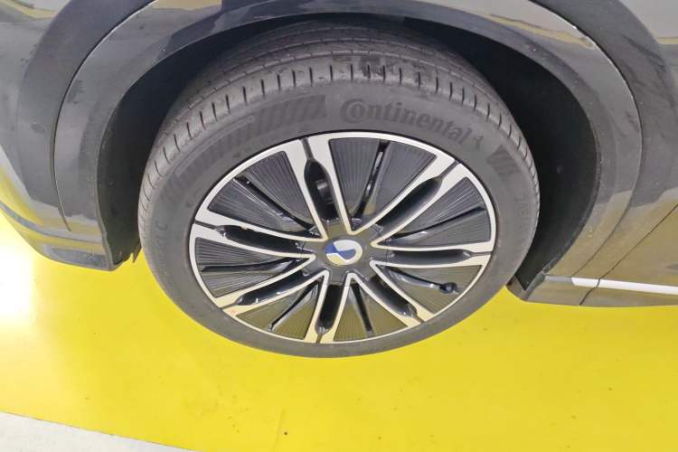Used Denza N7 2024 630 All-Wheel Drive Intelligent Driving Max Edition Exterior 4