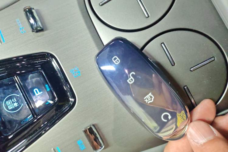 Used Denza N7 2024 630 All-Wheel Drive Intelligent Driving Max Edition Interior 1