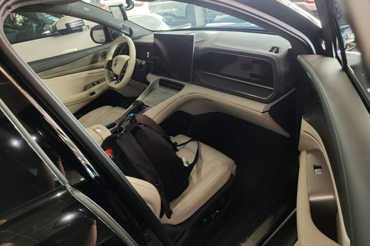 Used Denza N7 2024 702 Smart Drive Pro Edition Right Front Seat
